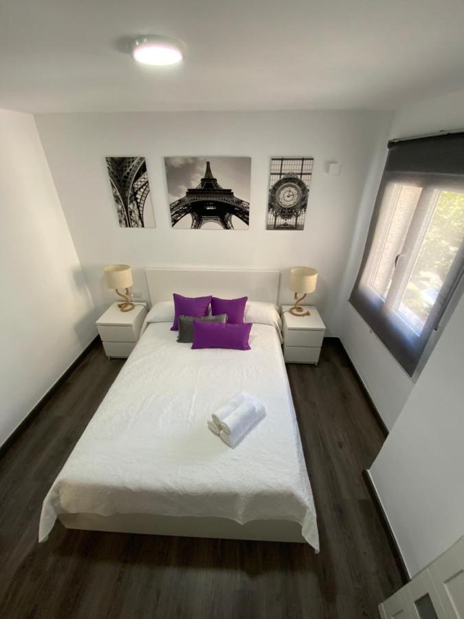 Reyna Apartamentos Málaga Exteriör bild